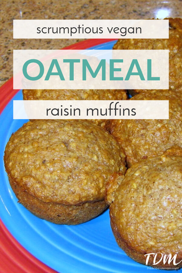 Check out these scrumptious vegan oatmeal raisin muffins! This is a great grab and go snack or a fabulous addition to your lunch! 