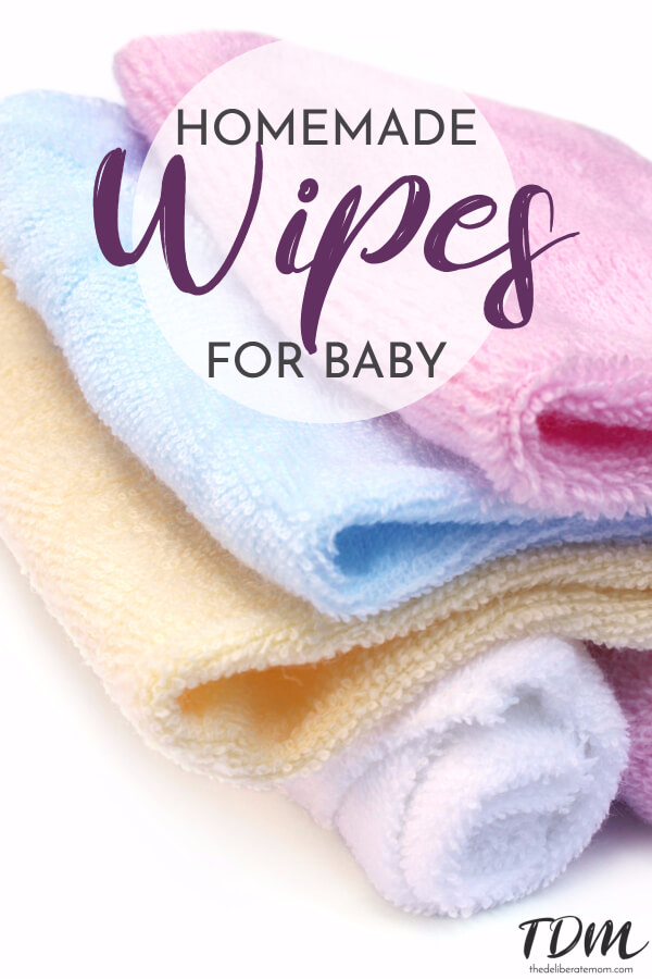 Want an environmentally-friendly alternative to baby wipes? Check out these instructions on how to make your own homemade baby wipes! 