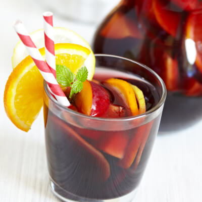 An Easy and Delicious Sangria Recipe!