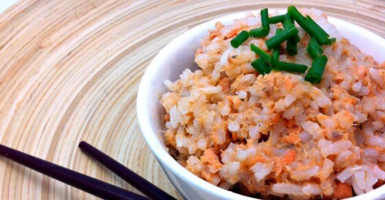 A simple and delicious salmon rice recipe which takes three ingredients and less than half an hour to make. Pairs nicely with most vegetables.