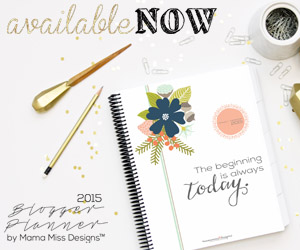 A beautiful 2015 blog planner from @mamamiss Designs! Enter to win one of your own. #blogging #organization 