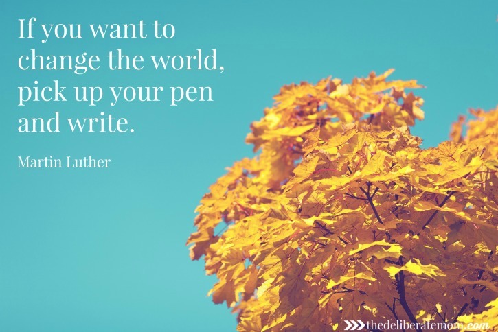 Do you ever put pen to paper (or fingers to keyboard) and freeze up? Check out these 10 fabulous quotes for writers that will inspire you to write today!