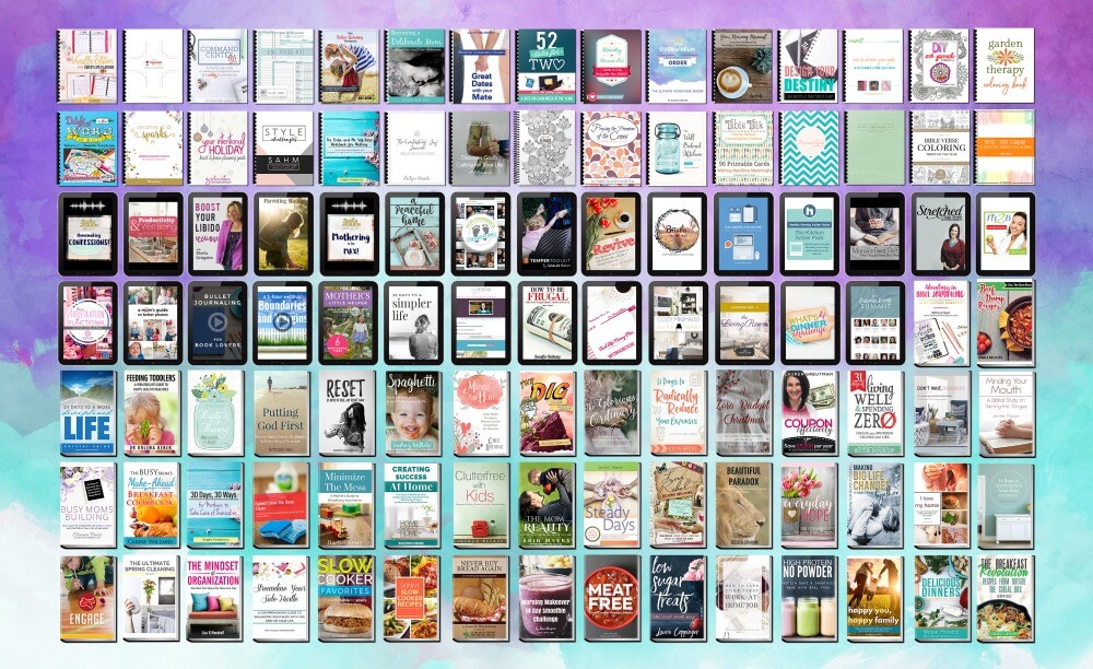 Contents of the Ultimate Homemaking Bundle 2017